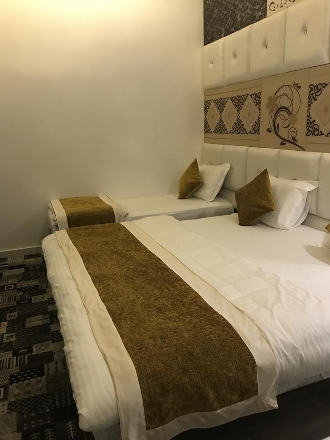 Hotel Mmk Kanpur Exteriör bild